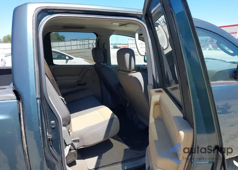 2004 Nissan Titan Xe z USA, uszkodzony, nr VIN 1N6AA07AX4N548495